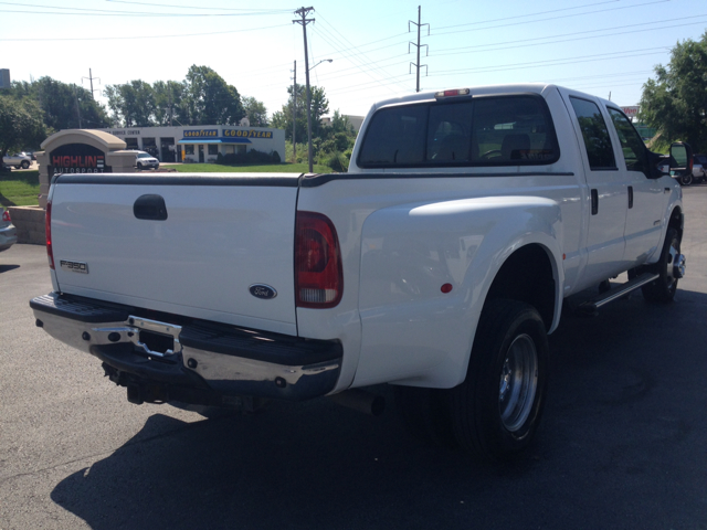 2006 Ford F-350 SD SE 4x4 Coupe