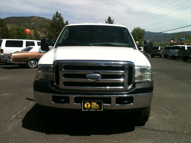 2006 Ford F-350 SD ST Long Bed 2WD