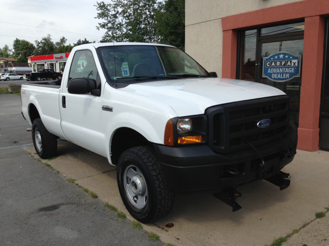 2006 Ford F-350 SD Crew Cab Short Box 2-wheel Drive SLE