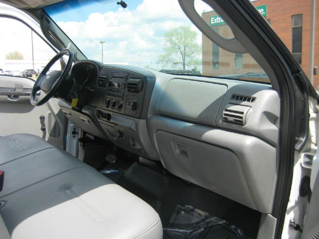 2006 Ford F-450 Riviera