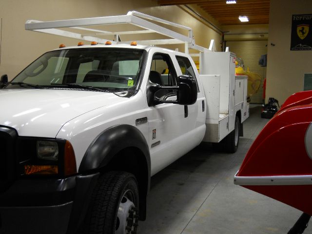 2006 Ford F-550 FWD 4dr Slt-1