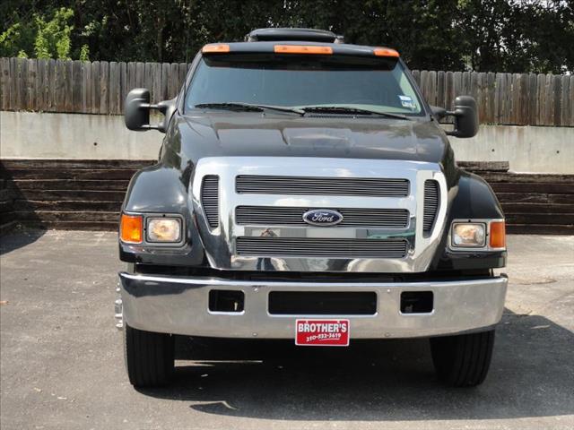 2006 Ford F-650 XLT 2WD