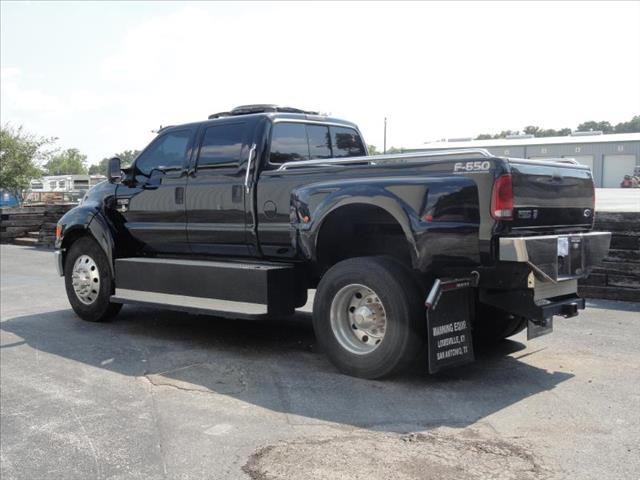 2006 Ford F-650 XLT 2WD