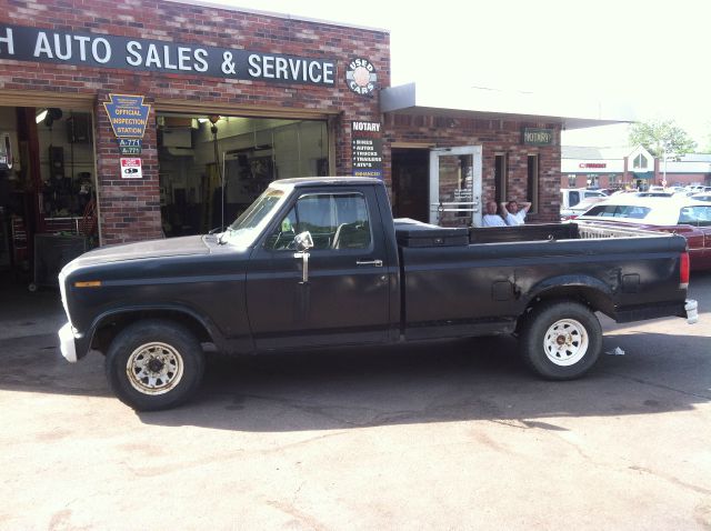 1985 Ford F150 ES 2.4L AUTO