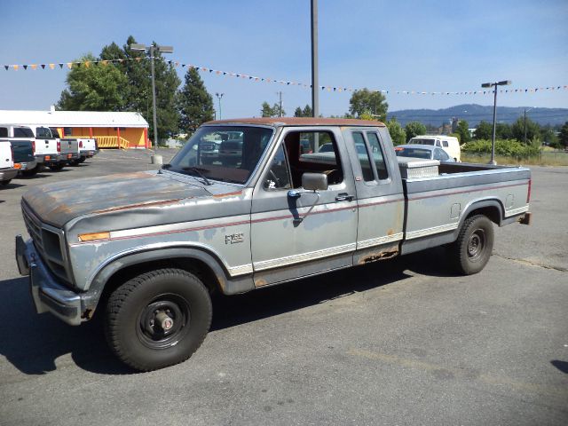 1986 Ford F150 Lariatt