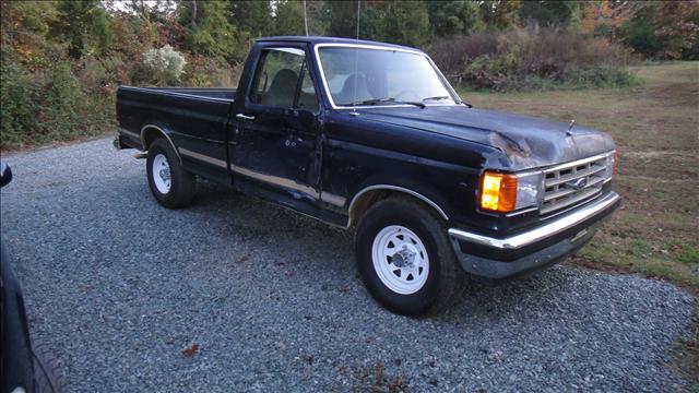 1987 Ford F150 Grand Touring 2WD