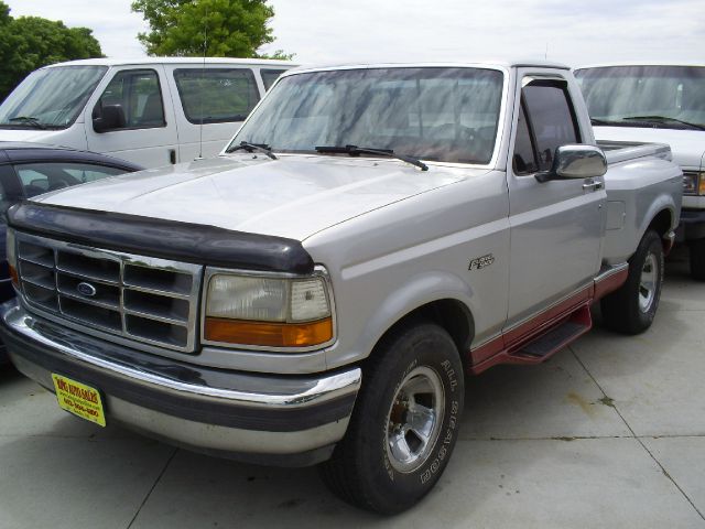 1992 Ford F150 Lariat 4D Crew Cab Truck