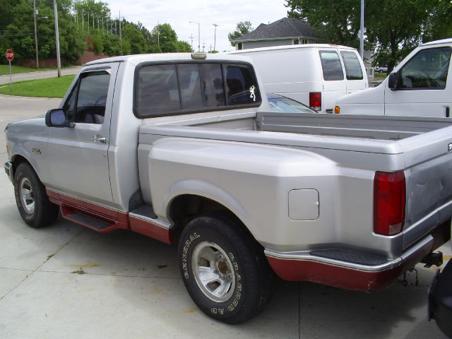 1992 Ford F150 Lariat 4D Crew Cab Truck