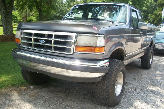 1992 Ford F150 4dr SE 113