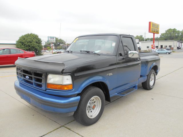 1992 Ford F150 Lariat 4D Crew Cab Truck