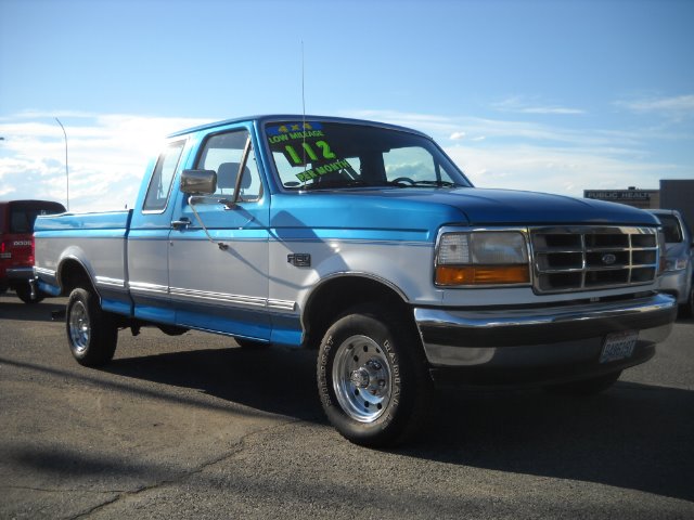 1994 Ford F150 SLT 1 Ton Dually 4dr 35