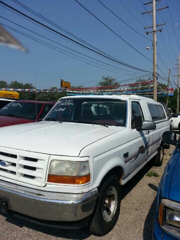 1994 Ford F150 4d Sedan 3.5L SE Plus