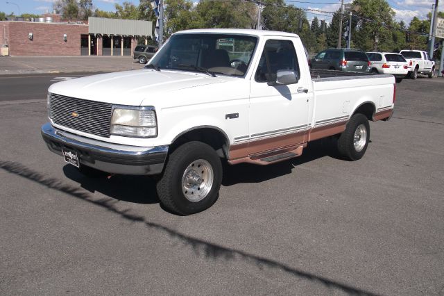 1995 Ford F150 LX 2.7L V6 DUAL Frontside Airbags