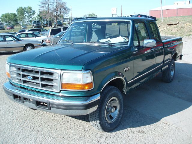 1996 Ford F150 SLT 1 Ton Dually 4dr 35