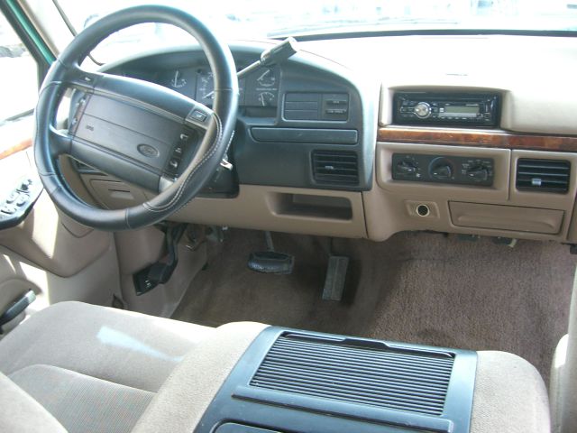 1996 Ford F150 SLT 1 Ton Dually 4dr 35