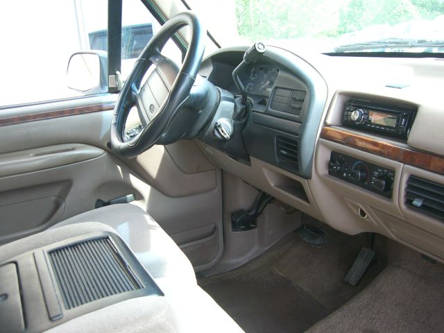 1996 Ford F150 SLT 1 Ton Dually 4dr 35