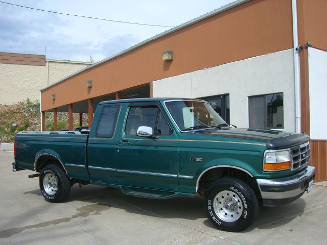 1996 Ford F150 SLT 1 Ton Dually 4dr 35