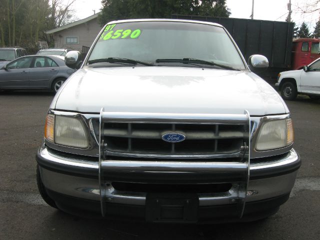 1997 Ford F150 143.5 WB 4WD