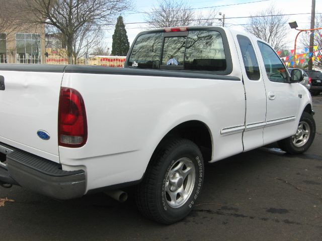 1997 Ford F150 143.5 WB 4WD