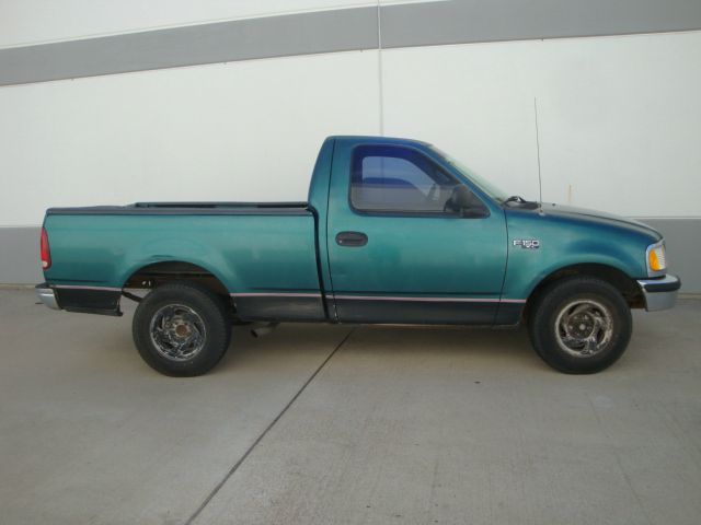 1997 Ford F150 Supercrew-short-limited-nav-22 INCH Rims-1 Owner