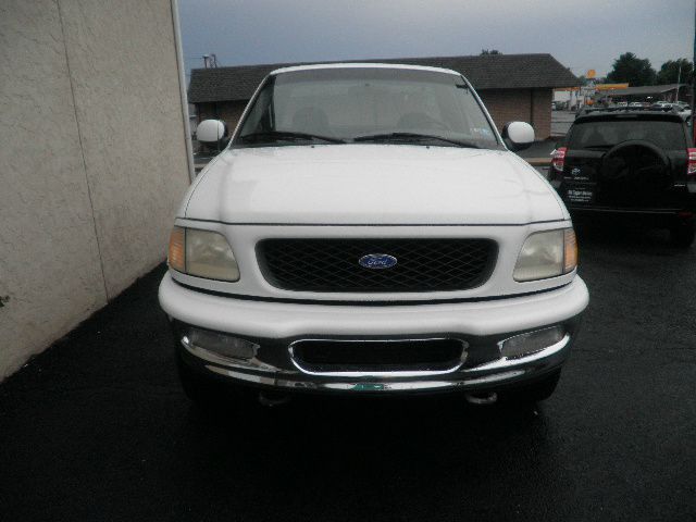 1997 Ford F150 1500 LT 4WD