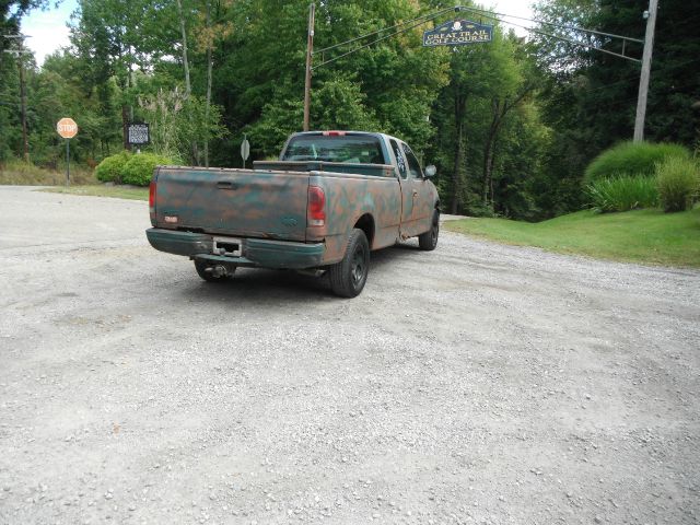 1997 Ford F150 143.5 WB 4WD