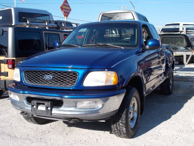 1997 Ford F150 4dr Sdn V6 CVT 3.5 SE