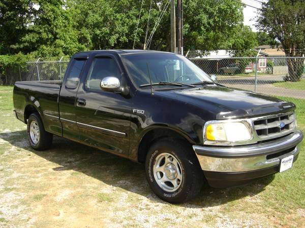 1997 Ford F150 143.5 WB 4WD