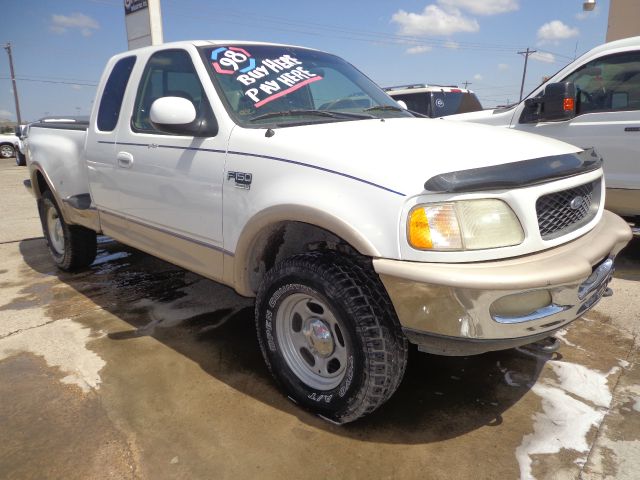 1998 Ford F150 XLS 4D Sedan