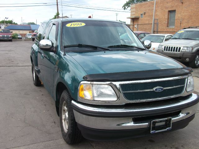 1998 Ford F150 4dr-auto