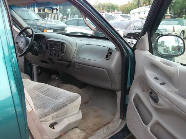 1998 Ford F150 4dr-auto