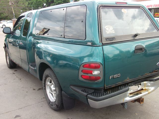 1998 Ford F150 4dr-auto