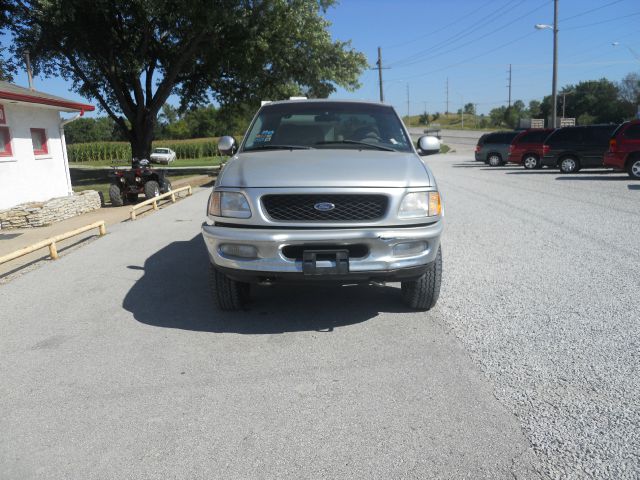 1998 Ford F150 SLT 1 Ton Dually 4dr 35