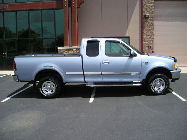 1998 Ford F150 SLT 1 Ton Dually 4dr 35