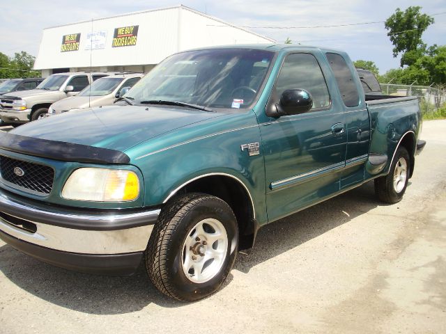 1998 Ford F150 SLE 5.3L V8 4WD 9 Passenger ABS TC