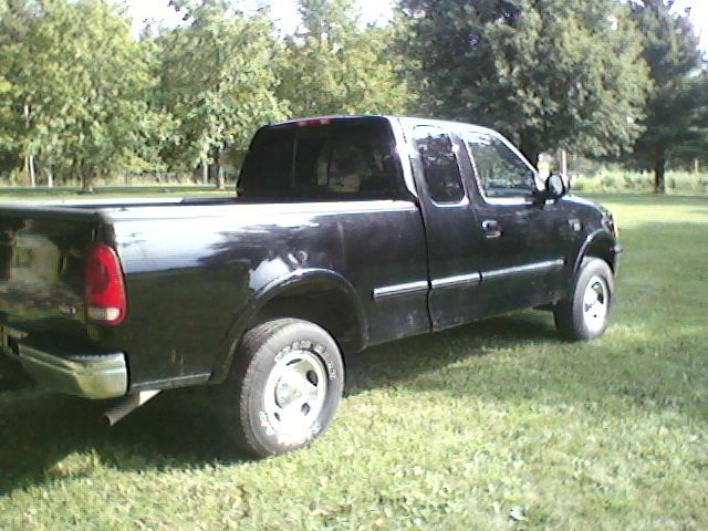 1998 Ford F150 Reg Cab 108 WB