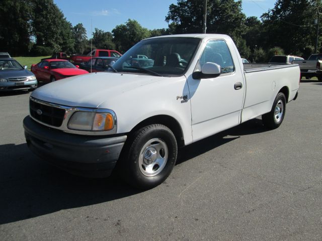 1998 Ford F150 103 WB XLT