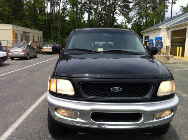 1998 Ford F150 Crew Cab 143.5 WB 4WD SLT