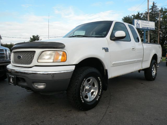 1999 Ford F150 XL 2WD Reg Cab