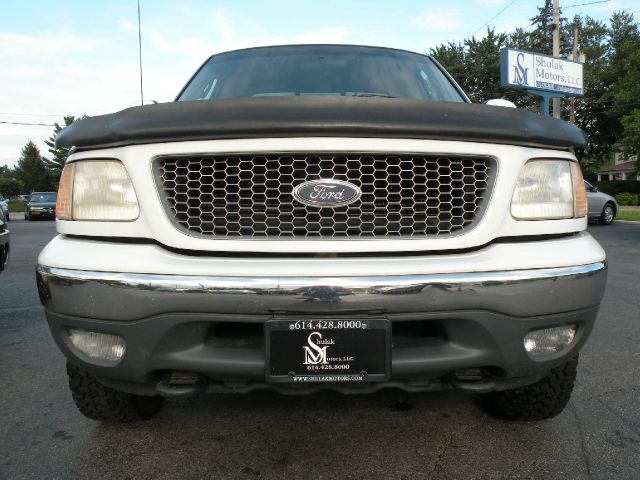 1999 Ford F150 XL 2WD Reg Cab