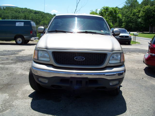 2000 Ford F150 SLT 1 Ton Dually 4dr 35