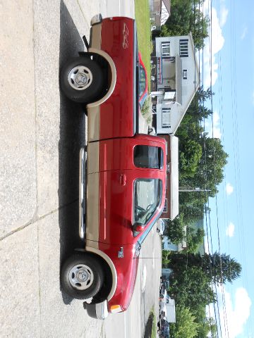 2000 Ford F150 SLT 1 Ton Dually 4dr 35