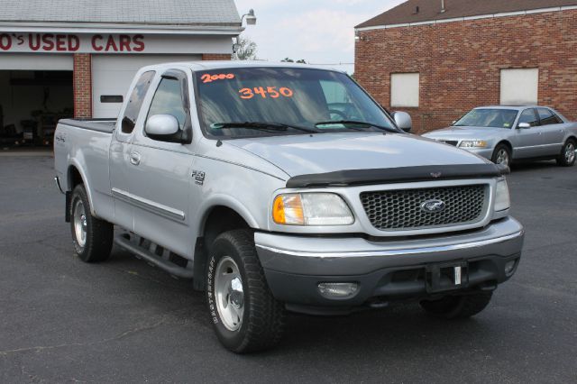 2000 Ford F150 SE Well Kept Alloy Wheels