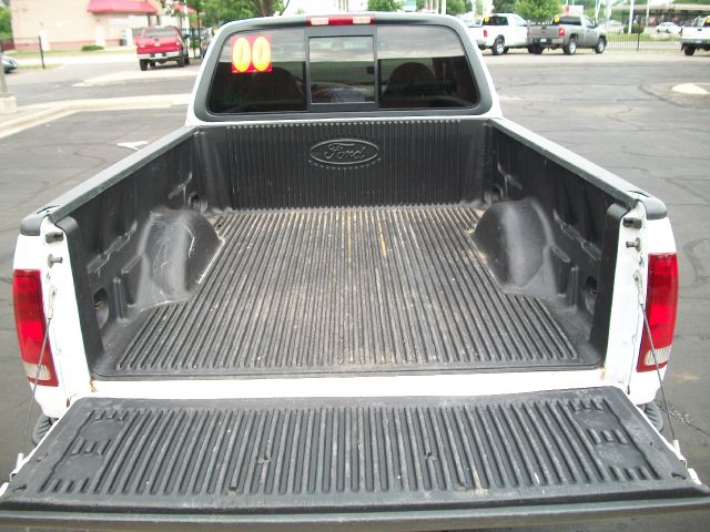 2000 Ford F150 Crew Cab 143.5 WB 4WD SLT