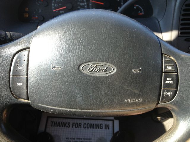 2000 Ford F150 SLT 1 Ton Dually 4dr 35