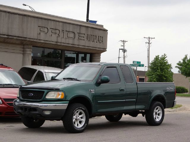 2000 Ford F150 SE Well Kept Alloy Wheels