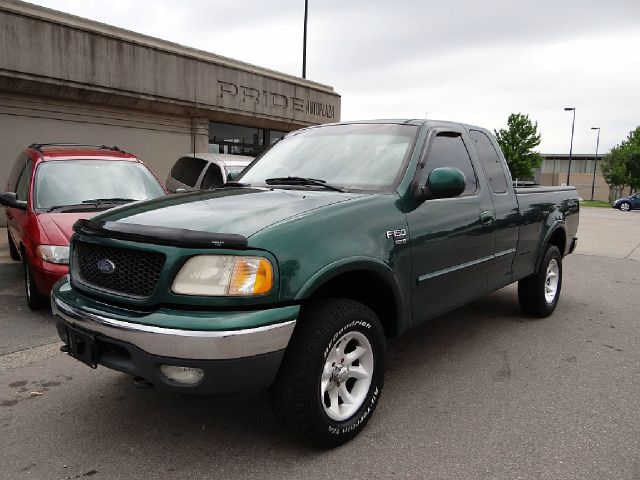 2000 Ford F150 SE Well Kept Alloy Wheels