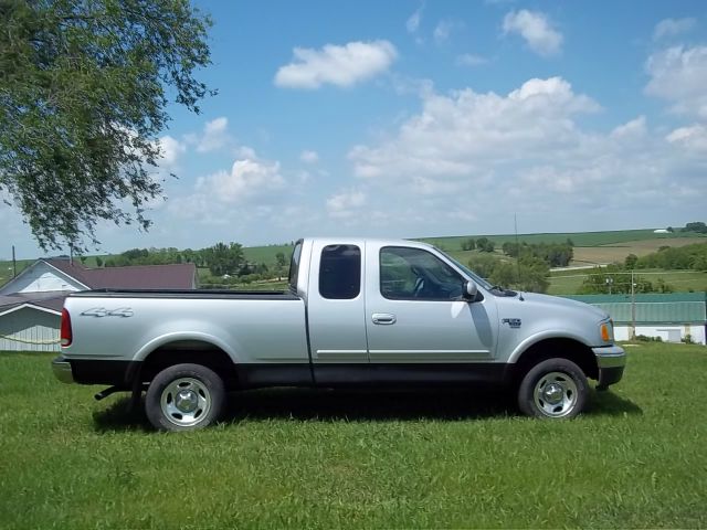 2000 Ford F150 SLT 1 Ton Dually 4dr 35