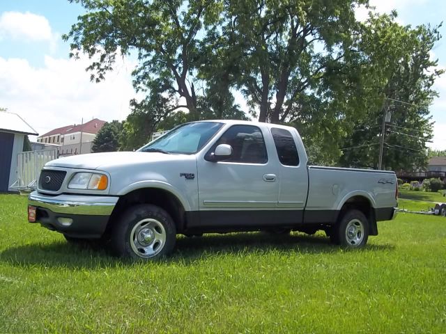 2000 Ford F150 SLT 1 Ton Dually 4dr 35