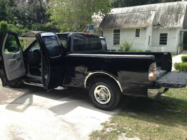 2000 Ford F150 Extended LS